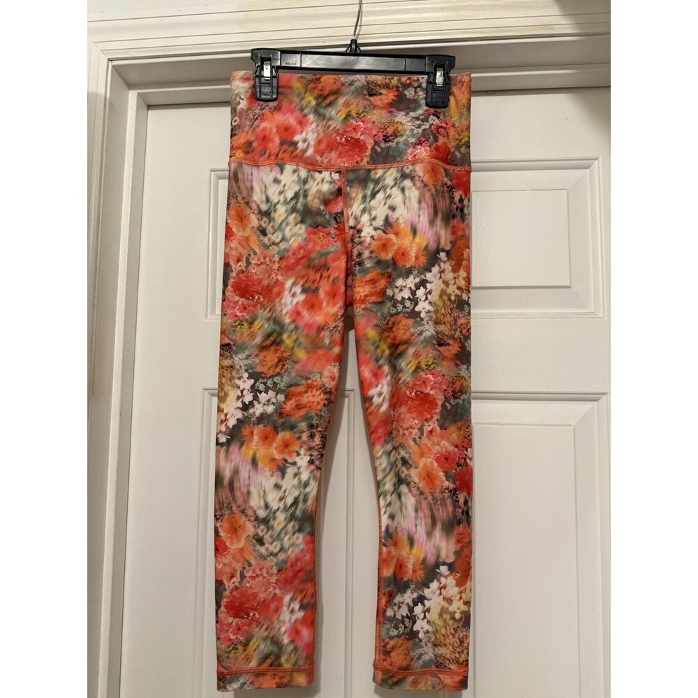 Athleta Elation Printed Capri Leggings Renewed Bloom Spring Size XS